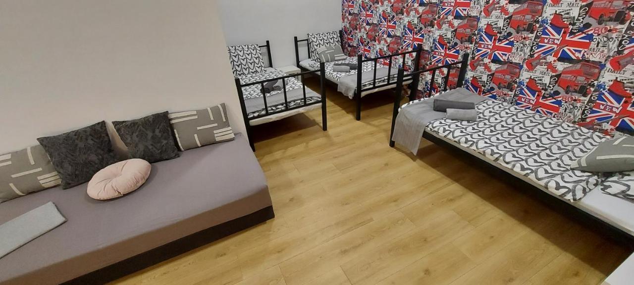 London Fog Apartment In The Party District Budapest Luaran gambar